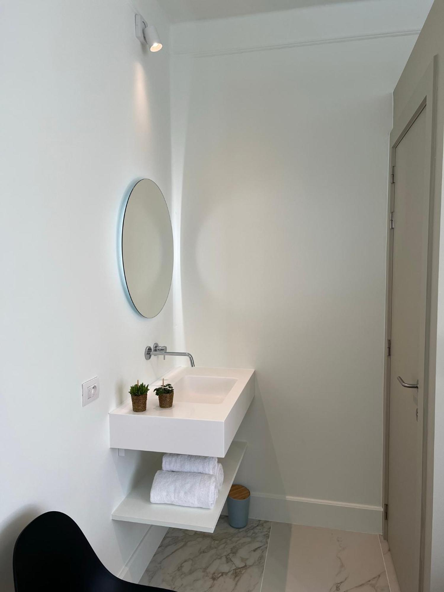 Tuss Bed & Breakfast Кортрейк Екстериор снимка