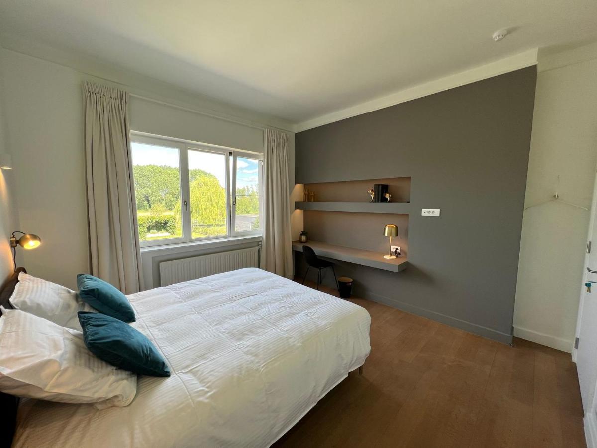Tuss Bed & Breakfast Кортрейк Екстериор снимка