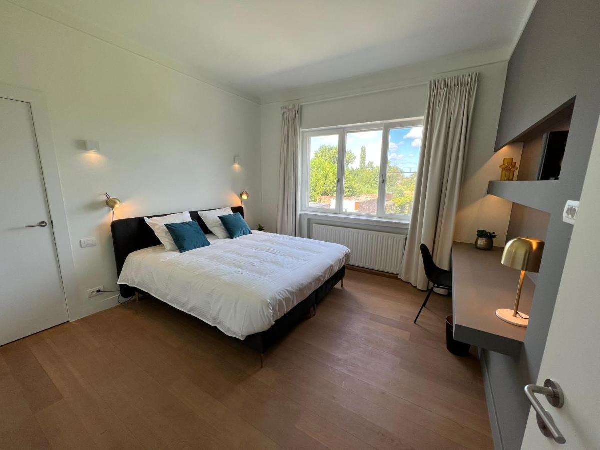 Tuss Bed & Breakfast Кортрейк Екстериор снимка