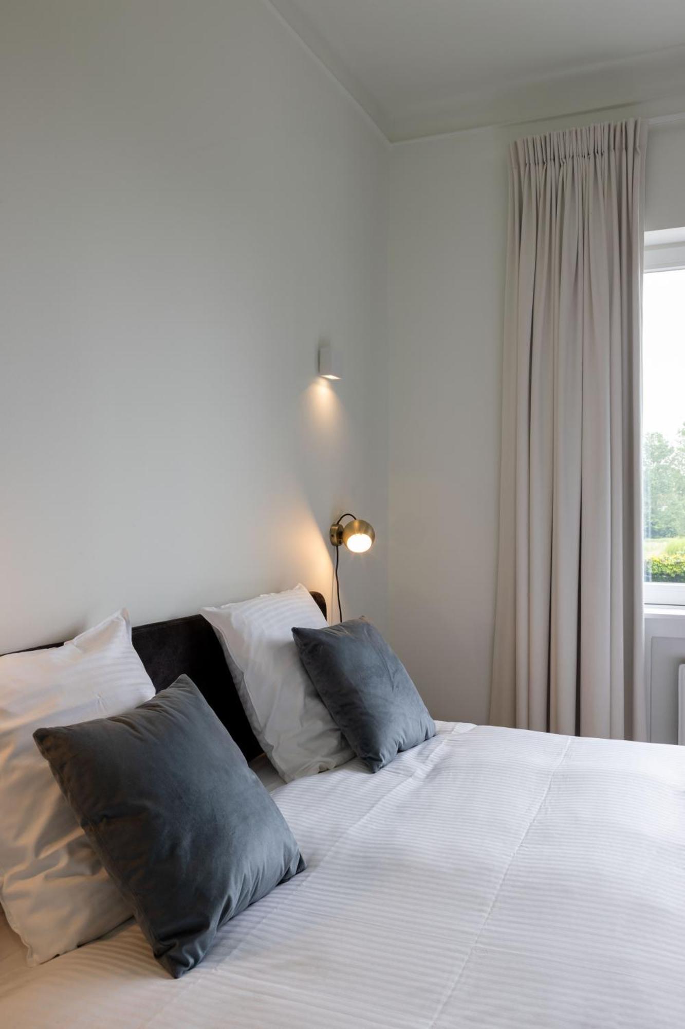 Tuss Bed & Breakfast Кортрейк Екстериор снимка