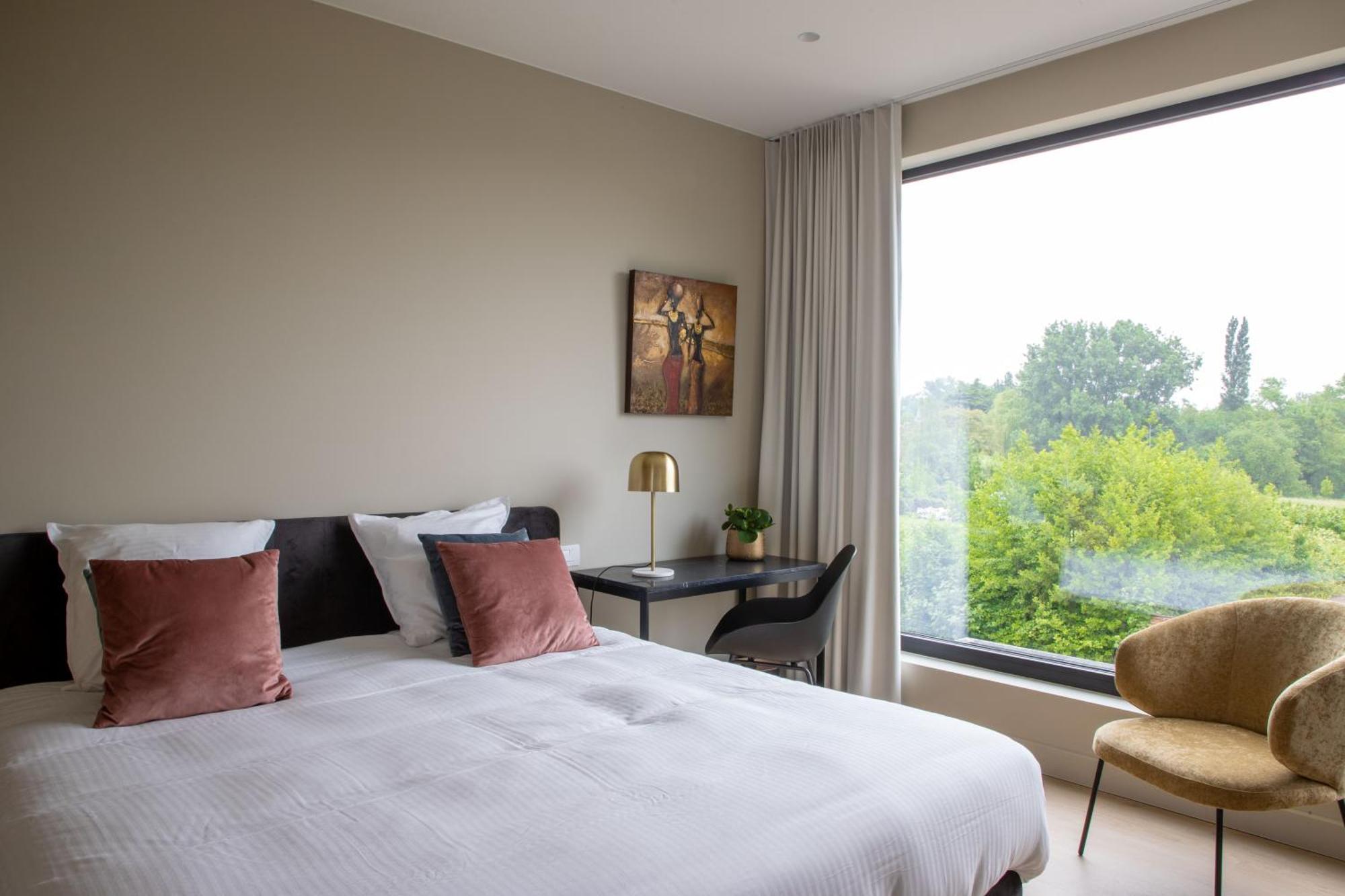 Tuss Bed & Breakfast Кортрейк Екстериор снимка